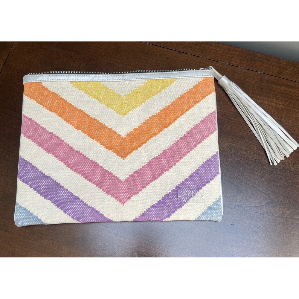 WKND WYFR Golf Widow Clutch Purse clutch fun chevron EUC BIG leather Tassel